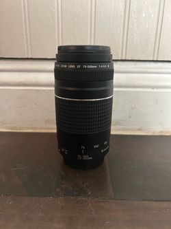 Canon EF 75-300mm f/4-5.6 III Zoom Lens