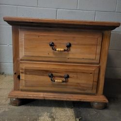 Matching Bedroom Set W/ Queen Size Bed Frame 
