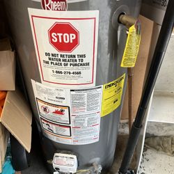 Used Water Heater40GAL ( Negotiable ) Need Gone