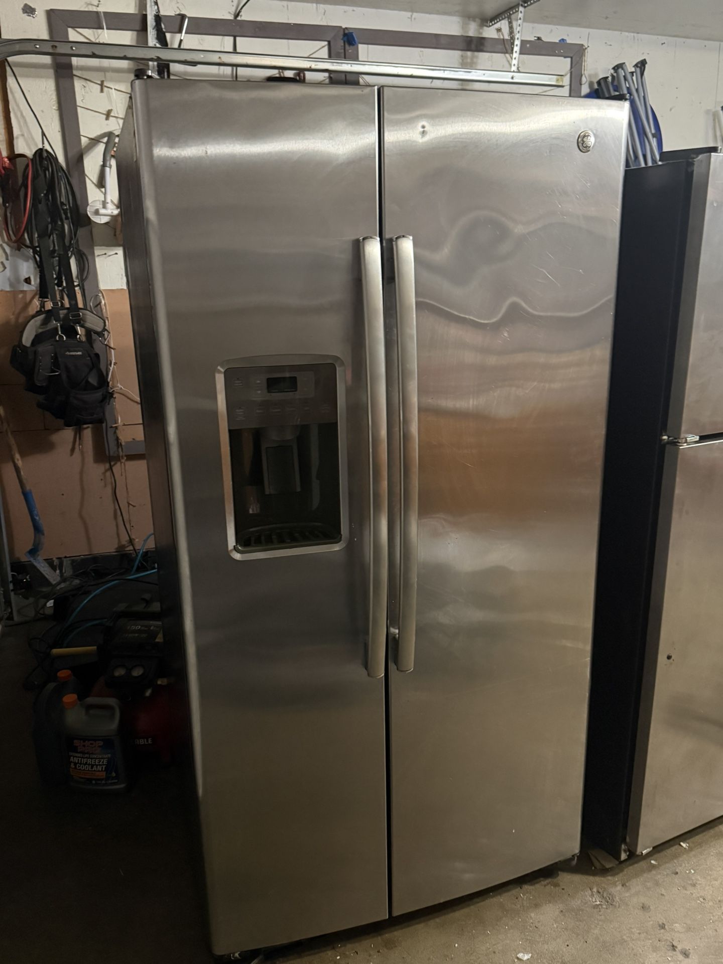 GE Stainless Steel Fridge