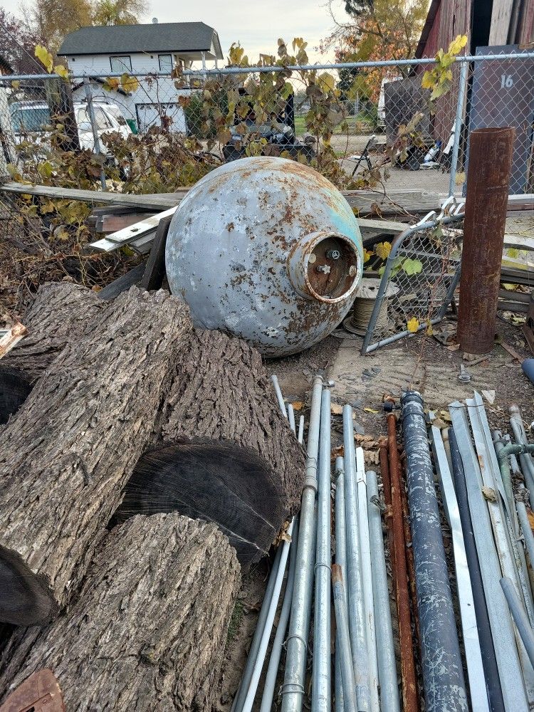 Lots Of Old And New Metal For Recycle Or Whatever 