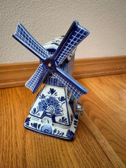 Boma Delft's Blauw Holland Windmill Music Box