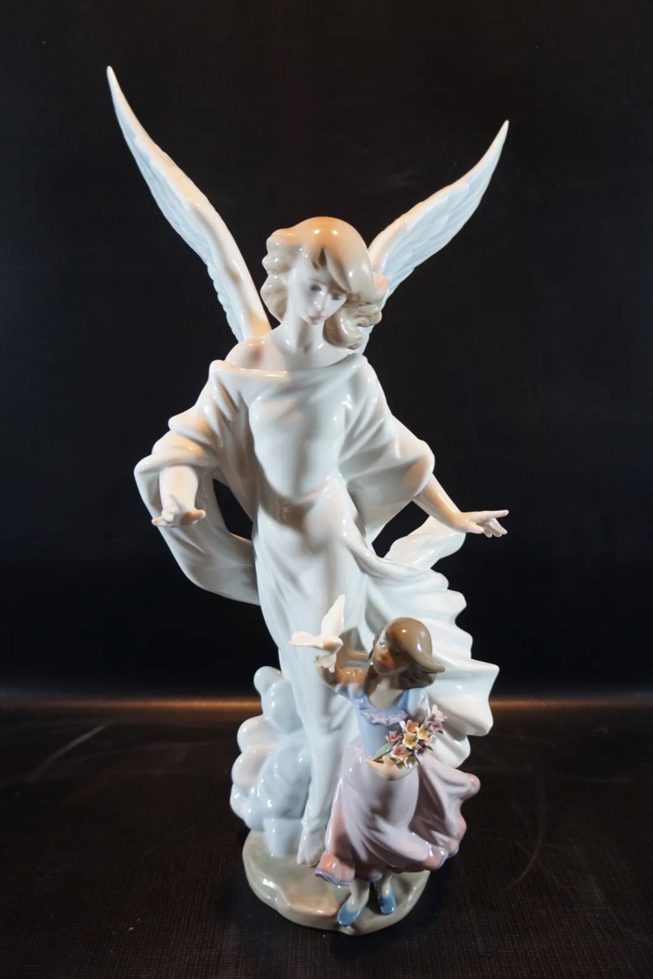 Lladro Porcelain Figurine Guardian Angel Limited Edition #6352