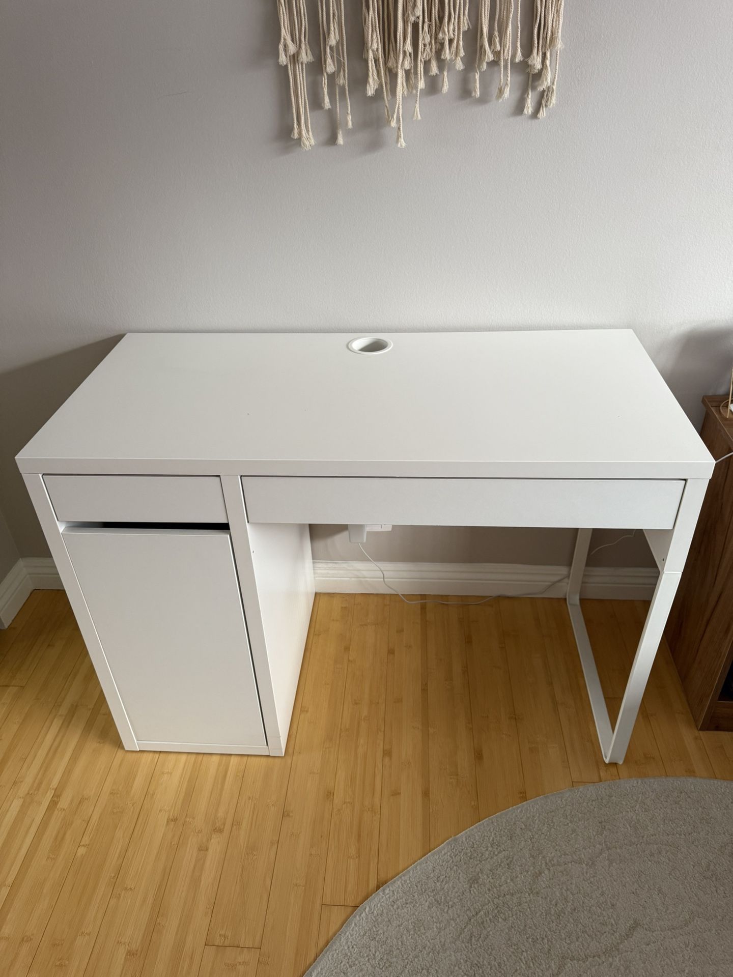 White Desk for Sale!
