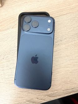iPhone 17 pro max blue 256gbs