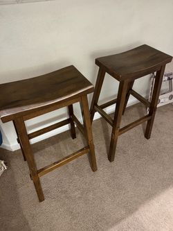 Set of 2 Wood Saddle Seat Bar Stools