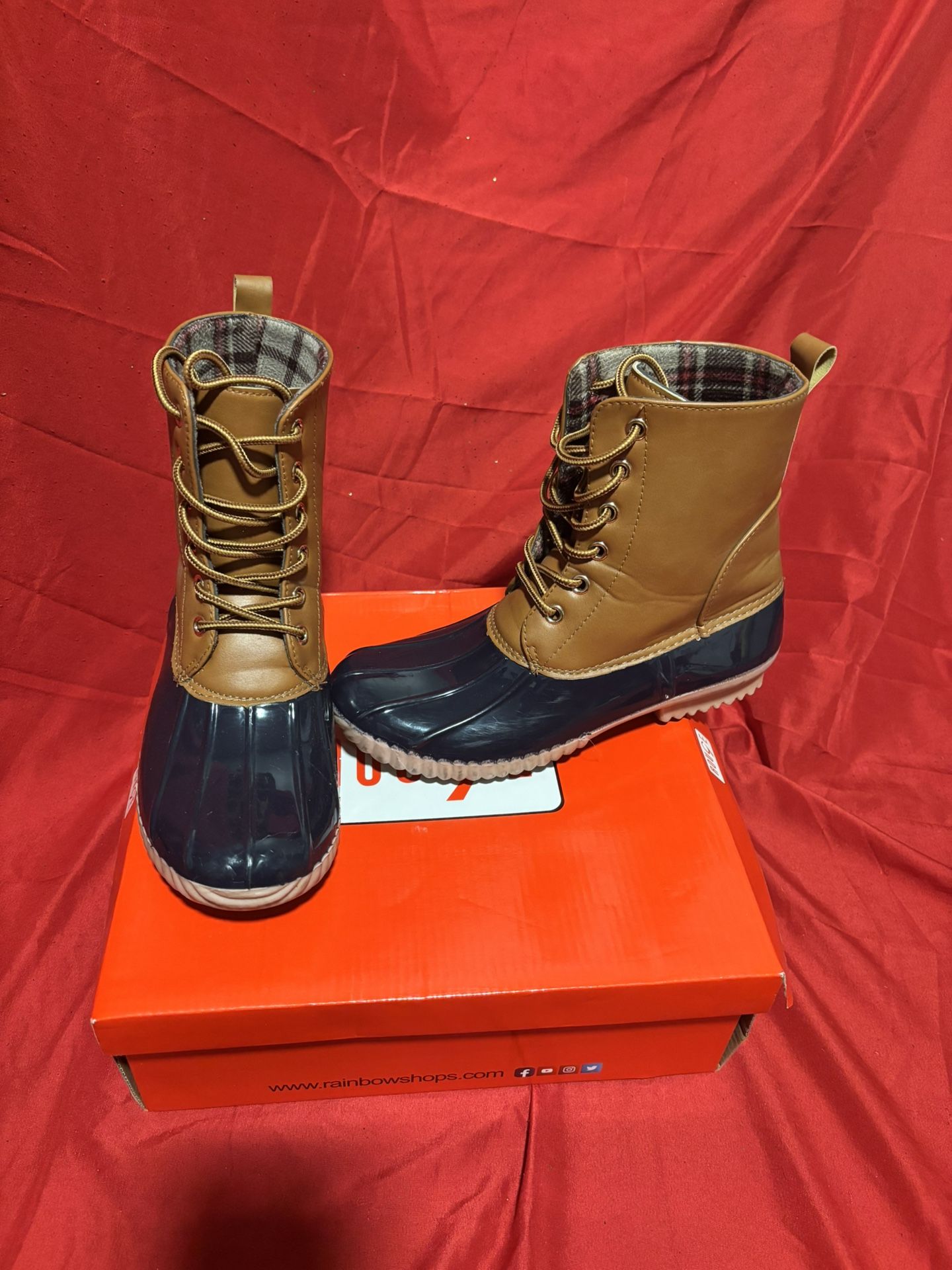 Rain boots size 7 women