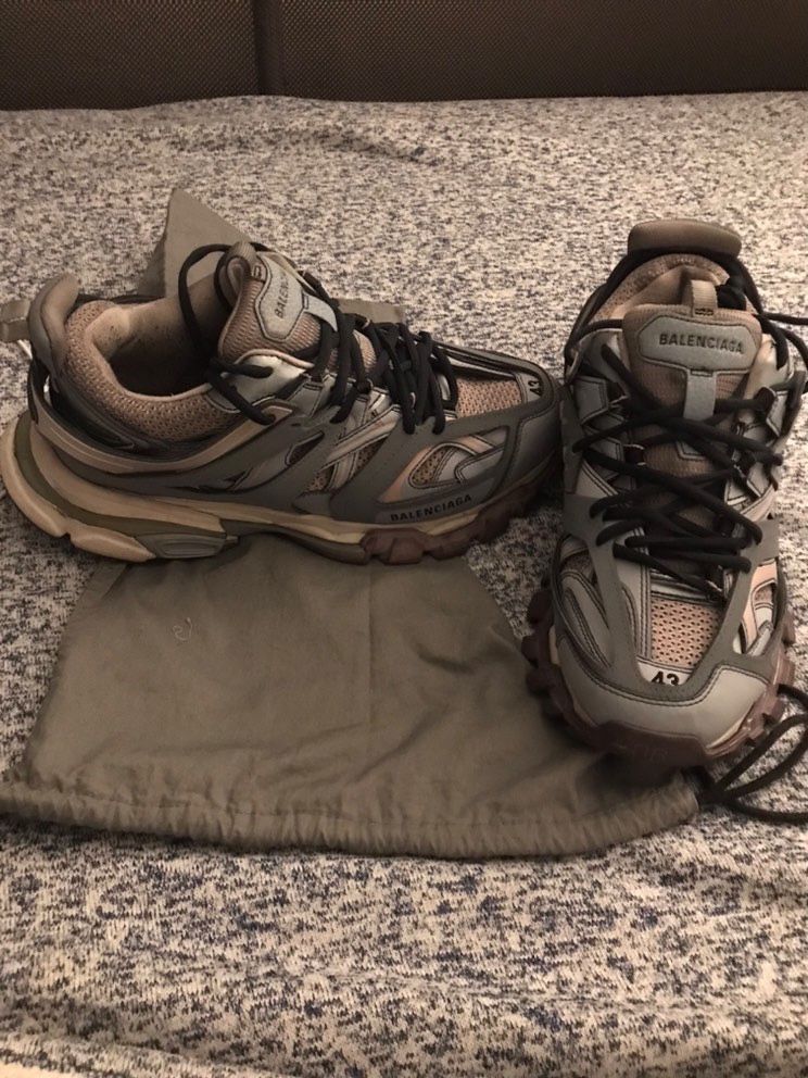 Balenciaga Tracks
