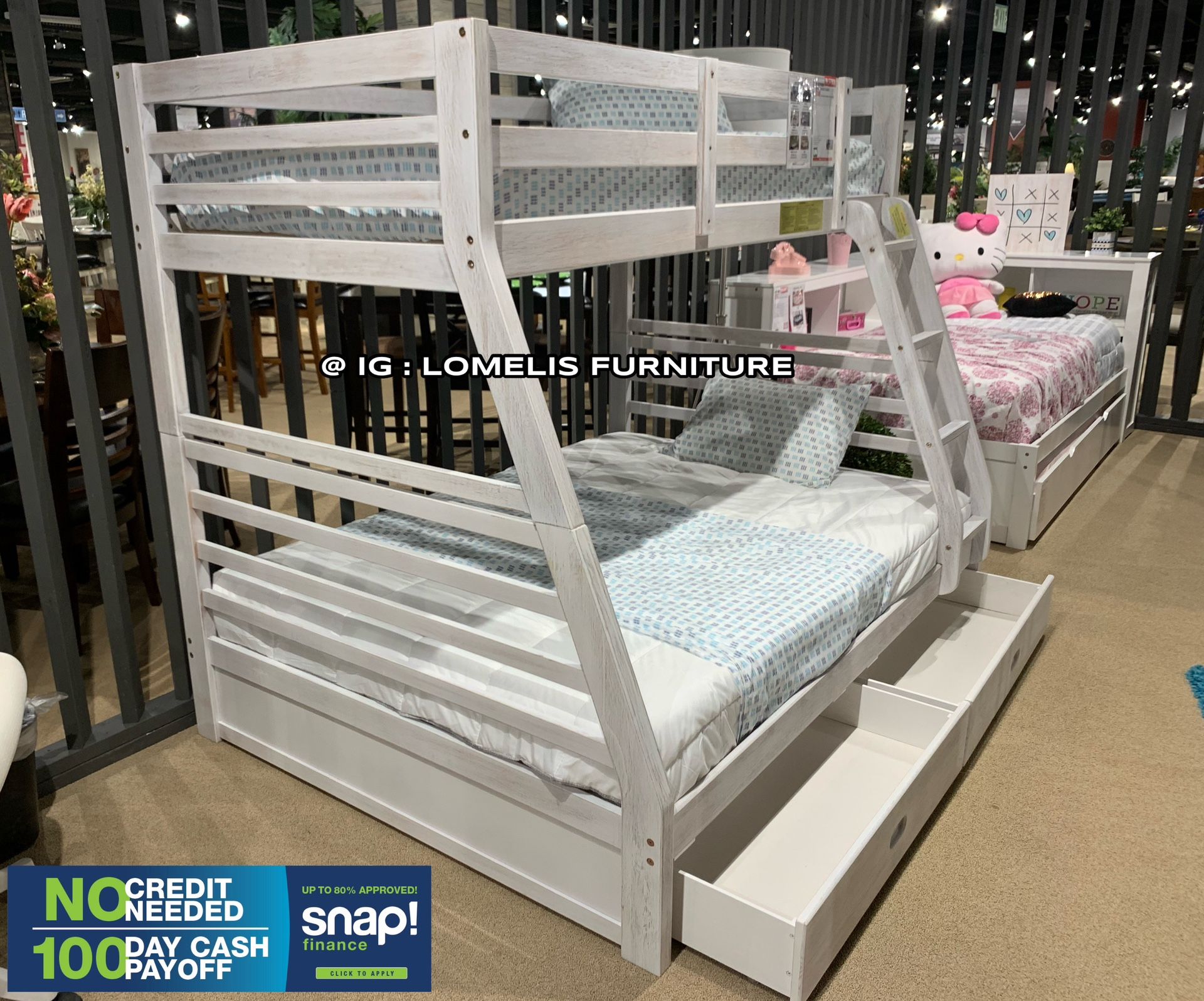 Twin/Full Brush White Bunk bed w. Drawers & Orthopedic Mattresses Included