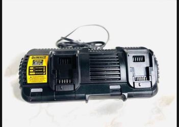 DEWALT - DCB132 XR Universal Dual Port Multi-Voltage Charger.