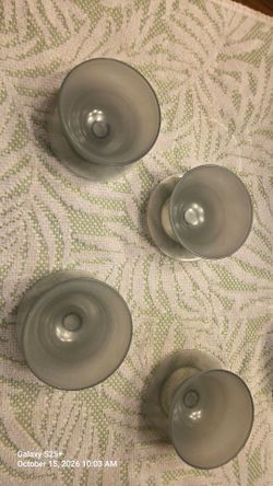 Tupperware pudding, or dessert cup model #754