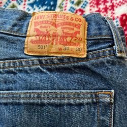 501 Levi’s Pants, Button Up 