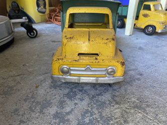 1955 Dunwell Dumptruck 