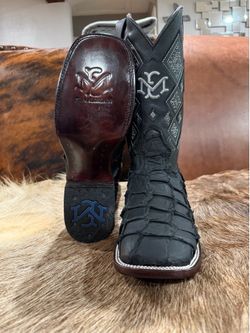 Pirarucu cowboy boots
