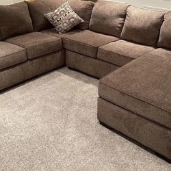 Large Brown Sectional Sofa Couch!! New