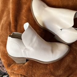 Universal  Touch  Size 81/2