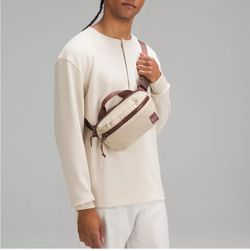 Lululemon All Day Essentials Belt Bag 2.5L for Sale in Los Angeles, CA - OfferUp Lululemon All Day Essentials Belt Bag 2.5L for Sale in Los Angeles, CA - OfferUp