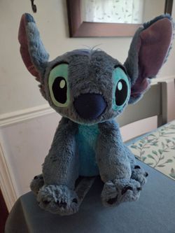 Disney stitch 15 "