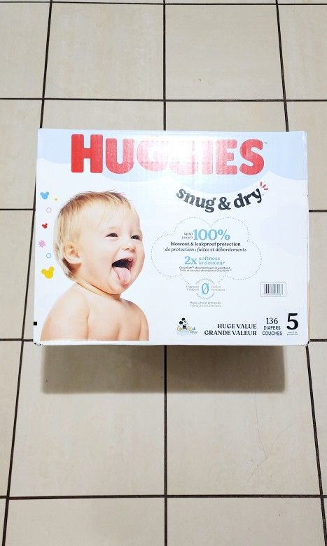 HUGGIES SIZE 5 136 COUNT