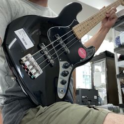 Squier By Fender Jazz Bass 