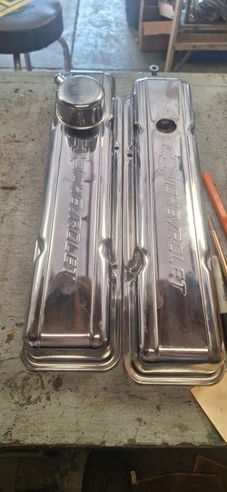Like New Logo Chevrolet Chrome Valve Covers 1pair See Pics.35th Ave And McDowell Phx