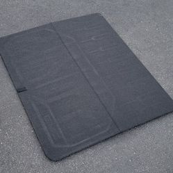 2018-24 Gmc Terrain Rear Folding Trunk Cargo Floor Panel Carpet Cover. Practically new!