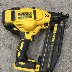 DEWALT 20V MAX XR Lithium-Ion Electric Cordless 16-Gauge Angled Finishing Nailer (Tool Only)