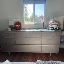 For sale: Gently Used Bedroom Furniture 
