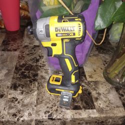 DeWalt Impact Drill / Taladro De Impacto 