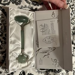 Mount Lai The Jade Facial Roller New 