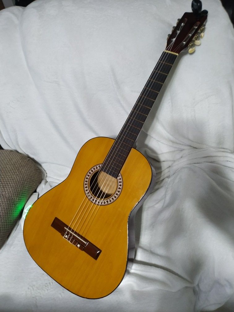 Small Classical Guitar for Sale in Houston, TX OfferUp