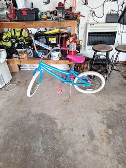 Huffy girl bike normal wear.