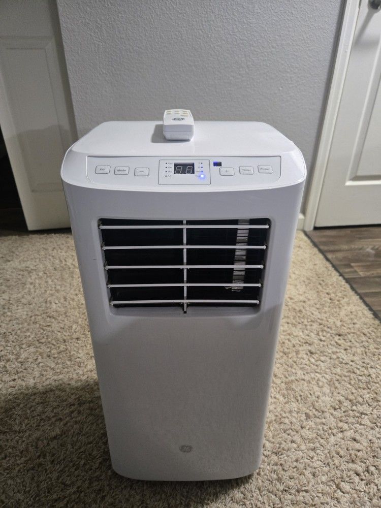 GE Portable Air Conditioner With Dehumidifier And White Remote