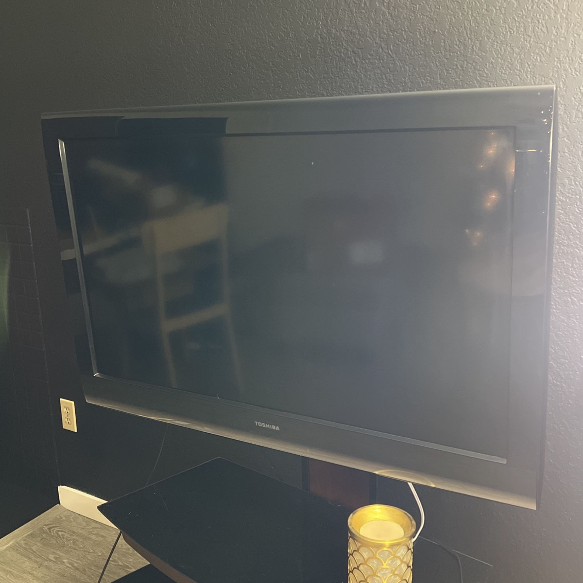 40 In Toshiba TV