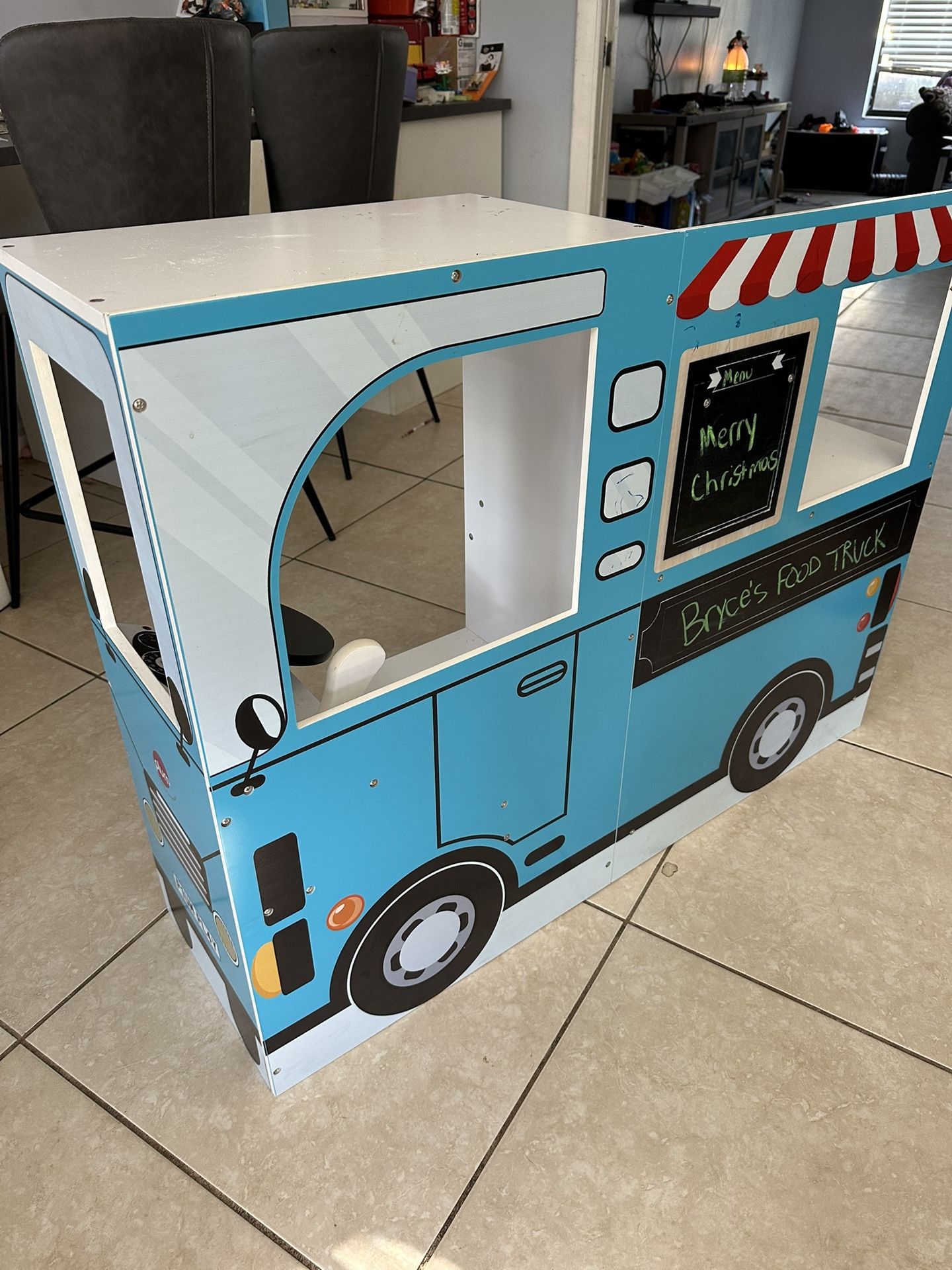 Kids Food Truck Kitchen