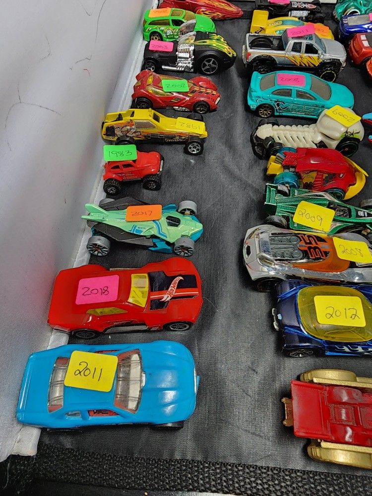 41 Hotwheels 1:64 scale. Dates range from 1(contact info removed). See desc. Avondale
