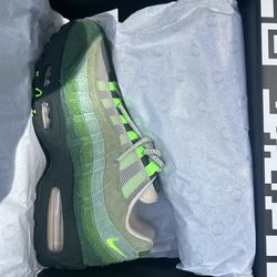 Nike Air Max 95 Big Bubble Oregon Size 9