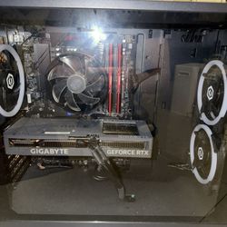 CyberPowerPC - Gamer Master Gaming Desktop - AMD Ryzen 7 5700 - 16GB Memory - NVIDIA GeForce RTX 4060 Ti 8GB - 2TB SSD - Black