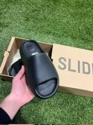 Adidas Yeezy Slide Onyx - US Size 5