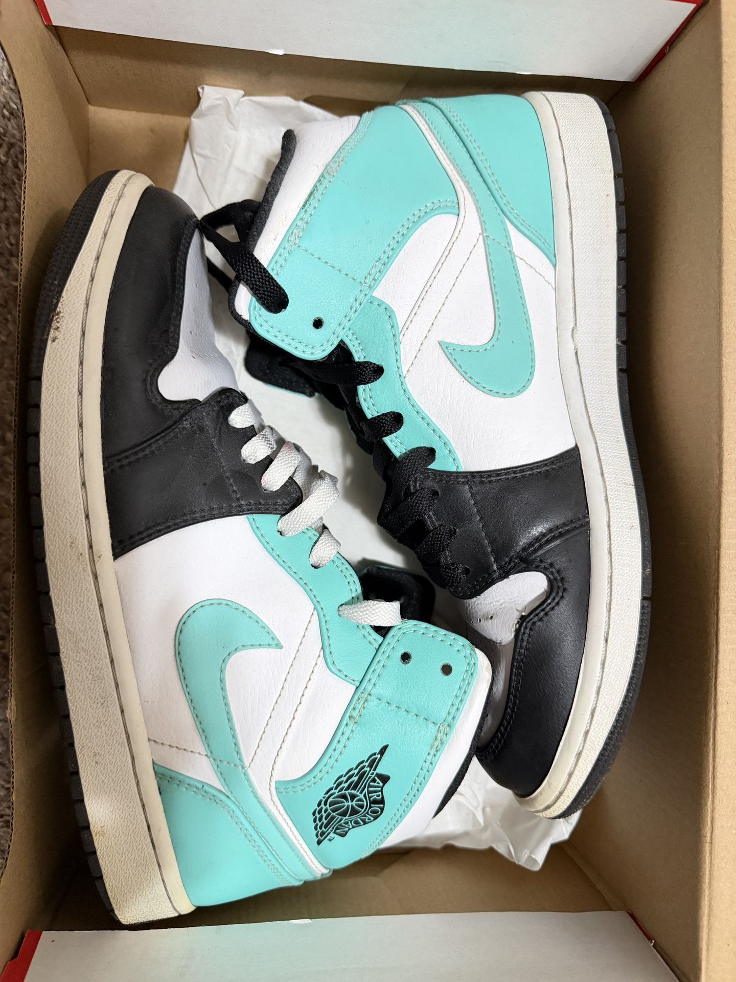 Nike Air Jordan 1 Mid Tropical Twist Men’s Size 9.5 - With Box