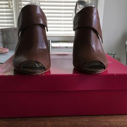 BCBGIrls Sandals  (NS)