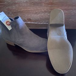 New!!!boots Size:10 For Women
