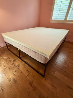 Queen mattress+bed frame