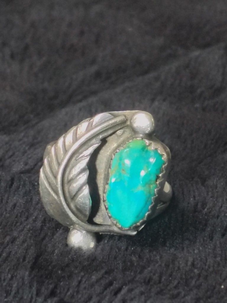 Old Felicita Eustace Cochiti Sterling & Carved Turquoise Fetish Leaf Ring Sz 8