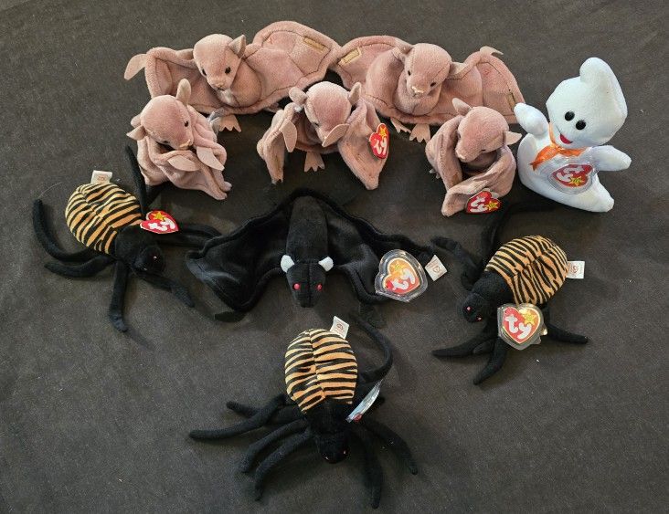 Ty Beanie Babies HALLOWEEN  LOT OF 10, GHOST (SPOOKY) SPINNER  (SPIDERS)  BATS (RADAR) &  (BATTY)