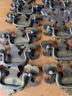 16  Total 2.5  C/C Vintage Drawer Pulls 
