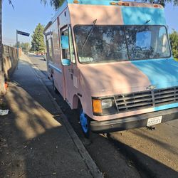 1999 Chevy box Truck