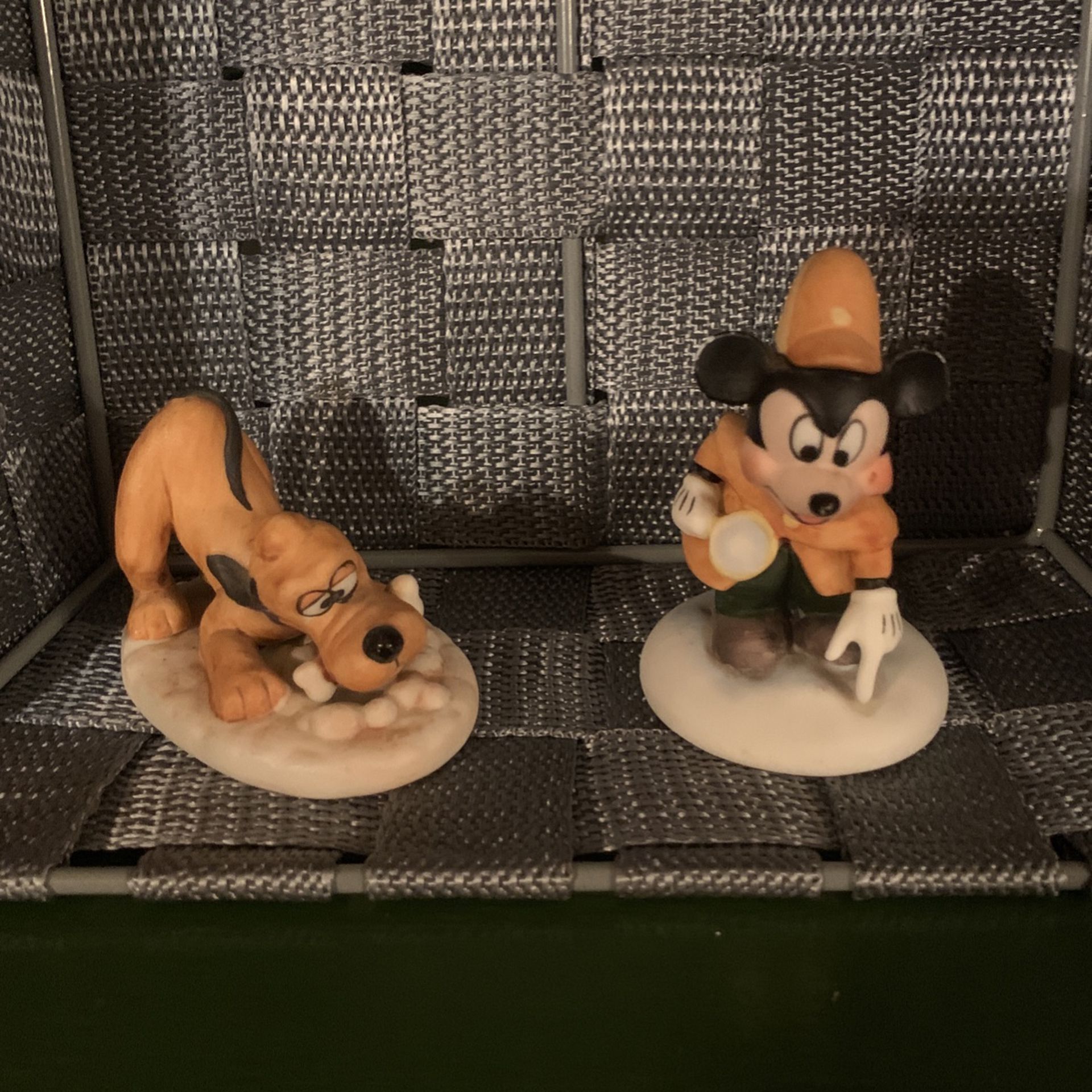 1987 DETECTIVE MICKEY AND PLUTO