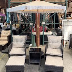 New In Box Set Of 5pcs Outdoor Set In Navy Blue And Khaki!! (umbrella Not Included)
