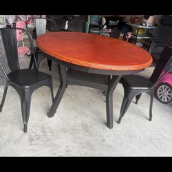 Round Table ONLY *Trade*